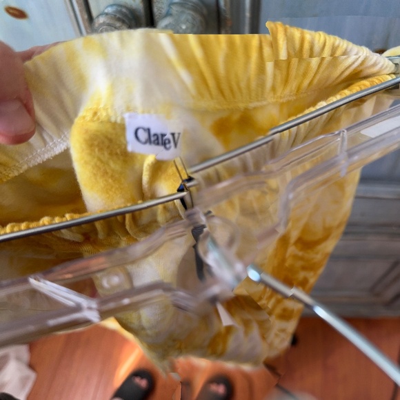 Clare V.  Lips Poppy Tie Dye Jogger Size M NWT - Picture 10 of 12